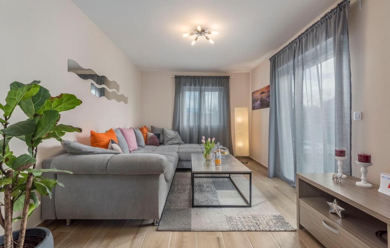 Villa Frontera Croatia Porec Luaran gambar