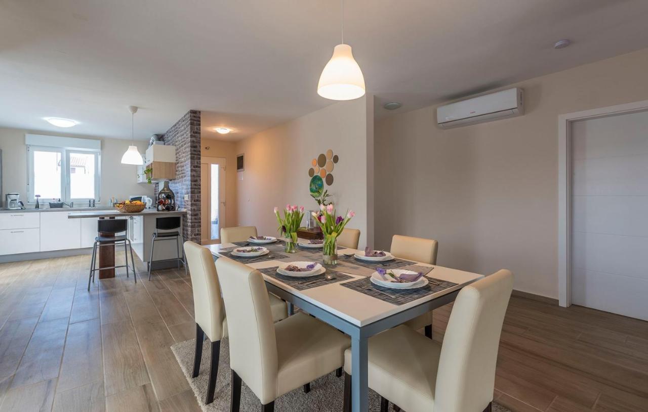 Villa Frontera Croatia Porec Luaran gambar